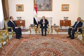 يزور رئيس المخابرات المصرية، اللواء عباس كامل، الأحد، فلسطين للتشاور مع القيادة الفلسطينية حول آخر المستجدات بعد العدوان الصهيوني الأخير. ÙƒÙˆÙ†Ø§ Ù…ØµØ± ØªØ¹ÙŠÙŠÙ† Ø§Ù„Ù„ÙˆØ§Ø¡ Ø¹Ø¨Ø§Ø³ ÙƒØ§Ù…Ù„ Ø±Ø¦ÙŠØ³Ø§ Ù„Ø¬Ù‡Ø§Ø² Ø§Ù„Ù…Ø®Ø§Ø¨Ø±Ø§Øª Ø§Ù„Ø¹Ø§Ù…Ø© Ø§Ù„Ù…ØµØ±ÙŠØ© Ø§Ù„Ø¯ÙØ§Ø¹ 28 06 2018