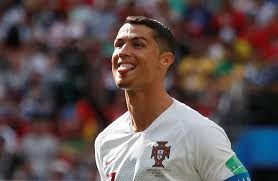 Cristiano ronaldo, calciatore portoghese attaccante della juventus, ha deciso di trascorrere le vacanze in costa navarino, in grecia. Ronaldo Tip Restaurant Diners Up To Rp336 Million