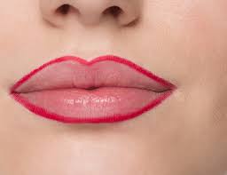 Add 2 drops of cayenne pepper essential oil, then pour the mixture into a small jar or empty lip balm container. Make Your Lips Look Bigger Artdeco Makeup Tips