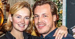 Maxime meiland (25) kocht samen met haar vriend leroy een nieuw stulpje in noordwijk. Maxime Meiland And Leroy Reveal Gender Of Baby Stars Netherlands News Live