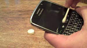 How To Clean The Trackball On Your Blackberry Phone - Youtube