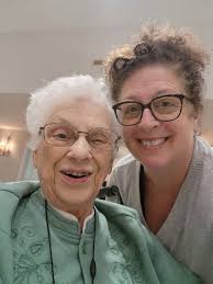 Lori Brewer (@lori_brewercutsmyhair) • Instagram photos and videos