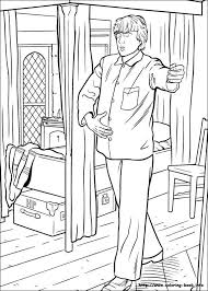Immergiti con i personaggi principali in un'atmosfera magica. Harry Potter Coloring Picture Harry Potter Coloring Pages Harry Potter Printables Harry Potter Colors