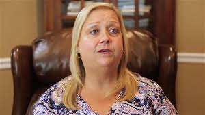 This week's featured staff member is Donna Callis! Donna is a Licensed  Clinical Social Worker through the Virginia Board of Social Work. She has  years of experience working with children and also