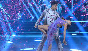 The 2020 season of dancing with the stars is in full swing—pun intended—and many viewers remain curious about how they can cast their vote, especially since the voting rules recently changed during season 28. Dancing With The Stars Disney Night Recap Season 29 Week 3 Live Blog Goldderby