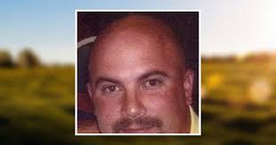 Robin Tabor's Instagram, Twitter & Facebook