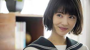 幽霊か病人しかできない と言われた女優は こうして壁を乗り越えた 浜辺 女優 美人 顔