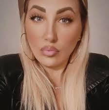 Benjamina Karić rođ. Londrc