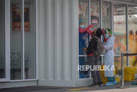 Maybe you would like to learn more about one of these? Dki Buka Lowongan 1 545 Relawan Covid Catat Ini Gajinya Republika Online