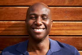 Harri (@harriseymour)