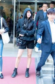 Pin By Julieta Desiree On Kpoppies Cute Airport Outfit Kpop Fashion Doc Martens Outfit