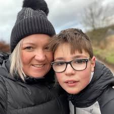 Alyson Thomson (@Alythomson79)