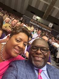 Pastor Christopher Davis (@therevdrdavis) • Instagram photos and videos