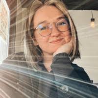 Melissa Ables's Instagram, Twitter & Facebook