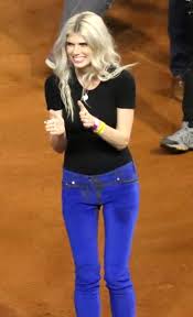 Chicago (ap) — the cubs' ben zobrist and his wife, julianna zobrist, have filed court documents in separate states seeking to end. Julianna Zobrist