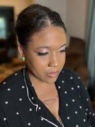 Can someone send me recommendations for make up artists here in the area?