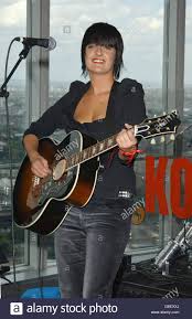 © 2021 sian evans official website / all rights reserved. Der Sanger Von Kosheen Sian Evans Tritt 620 Fuss Im Bt Tower In London Auf Um Ihr Neues Album Namens Kokopelli Wahrend Einer Dotmusic Vertigo Session Zu Veroffentlichen Bei Den Sessions Handelt