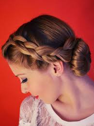 geflochtener dutt belle melange langhaarfrisuren lange haare geflochtener dutt