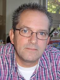 Ook dit jaar lopen weer veel Erasmus MC'ers mee met de Marathon van  Rotterdam. Wij wensen al onze collega's heel veel succes vandaag. Wil jij  hen ook een steuntje in de rug