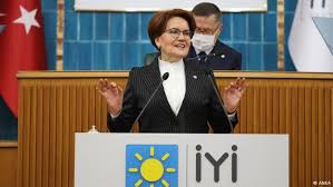 Meral akşener (evlilik öncesi soyadı gürer, d. Aksener Bahceli Geriliminde Yeni Perde Turkiye Dw 10 03 2021