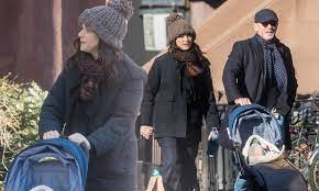 He was born daniel wroughton craig on march 2, 1968, at 41 liverpool road, chester, cheshire, england. Rachel Weisz 49 And Daniel Craig 51 Seen On Rare Family Outing With Their Baby Daughter Daily Mail Online