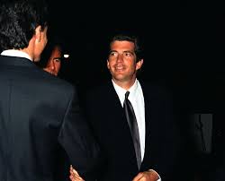 Was the second child born to john f. John F Kennedy Jr Steckbrief Promi Geburtstage De