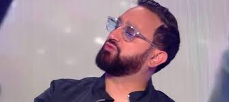 Des détails étonnants sur lui et sur ses parents sont révélés. Cyril Hanouna Tpmp Revele La Raison Des Disputes Entre Ses Parents Mce Tv