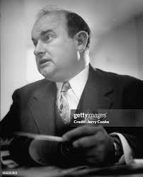 17 Mike Quill Talks Stock Photos, High-Res Pictures, and Images