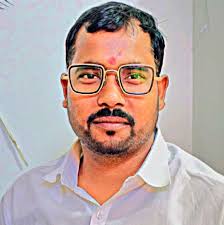 शिवपुर कपूर दियर में रंजन सिंह के दादी के निधन के उपरांत शोकाकुल परिजनों से  मिलकर संवेदना व्यक्त किया।। ईश्वर दिवंगत आत्मा को अपने चरणों ...