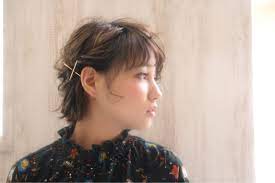 学校用ヘアアレンジ 旬の髪型でみんなの注目の的に hair ショートのヘアスタイル ヘアアレンジ 方法 簡単 まとめ髪