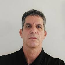 Eduardo Milian's Instagram, Twitter & Facebook