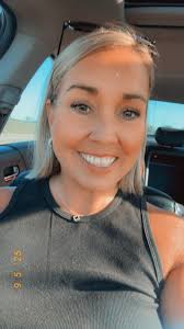 Hi all! I just wanted to introduce myself and share a photo I took. I have  been teaching first grade for seven years and I've been in education 17  years. I hope