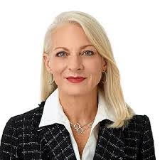 Alicia Cramer's Instagram, Twitter & Facebook