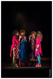 Enjoy tasty tapas finger foods . De Boca En Boca Womex