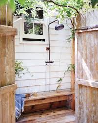 22 Of The Prettiest Outdoor Showers Outdoor Shower Outdoor Bathrooms Outdoor Baths