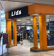 A Quest To Find The Best Lids At Mall Of America Sbnation Com