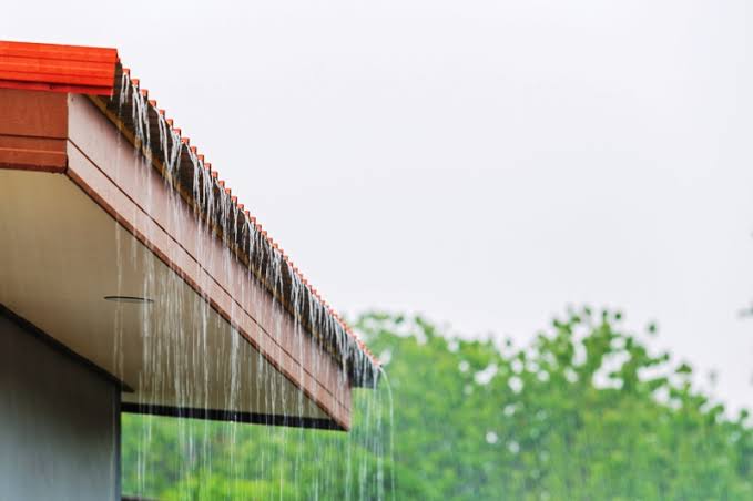 Types of Roof Overhangs: Exploring Different Designs and Installation