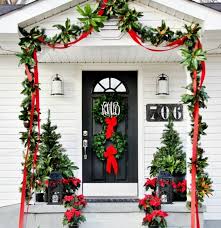 Ideas on how to decorate front porch for christmas. 15 Festive Fun Christmas Porch Ideas A Blissful Nest