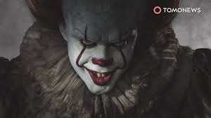 5 gaya joker dari masa ke masa mana yang paling. Banyak Orang Takut Melihat Badut Berkostum Di Pemutaran Film It Tomonews Youtube