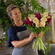 Queens of the suburbs is an independent, locally curated site for the borough of ealing. Online Florist London Flowers By Louise