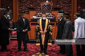 What does angkat sumpah mean in english? Angkat Sumpah In English A Temuan English Malay Lexicon Keene State College Majlis Angkat Sumpah 6 Ahli Senator Dewan Negara Sep Pera