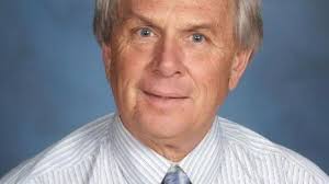 SC high school track coach killed in wreck