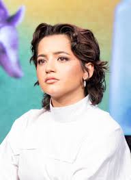 Isabel Merced's Instagram, Twitter & Facebook