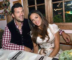 Get the latest soccer football results, fixtures and exclusive video highlights from yahoo sports including live scores, match stats and team news. Dw Sports On Twitter Happy Birthday To Michael Ballack The German Football Legend Turns 40 Today Dwbundesliga