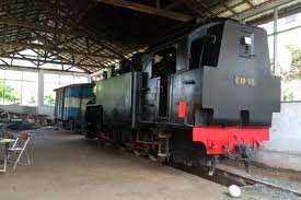 Aku tak percaya cinta seindah kata2 pujangga. Cerita Kpk Dan Kereta Api Legendaris Pemanjat Dinding Sumatera Antara News