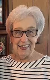 Donna Carducci's Instagram, Twitter & Facebook