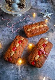 'tis the season for christmas cakes. Mary Berry S Mincemeat Loaf Cake Something Sweet Something Savoury