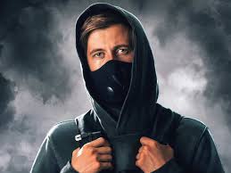 Это переработка проекта alan walker, автор: Alan Walker Bio And His Secret That Makes His Music