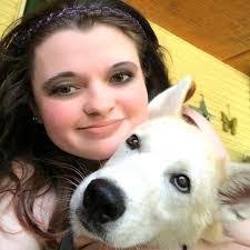 Rosie Goff's Instagram, Twitter & Facebook