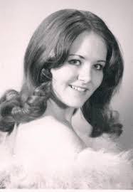 Rebecca Mott's Instagram, Twitter & Facebook